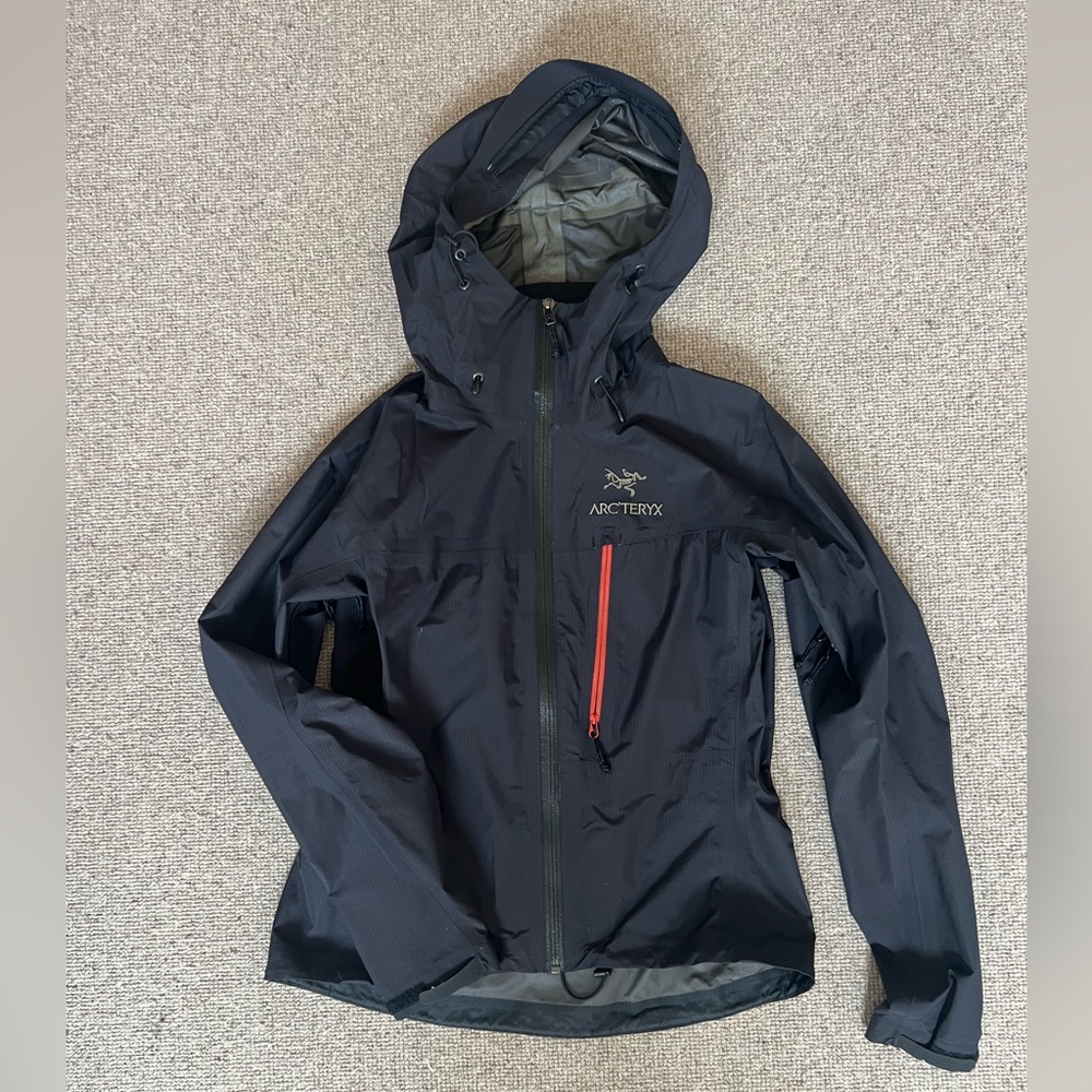 Arc’teryx women’s shell